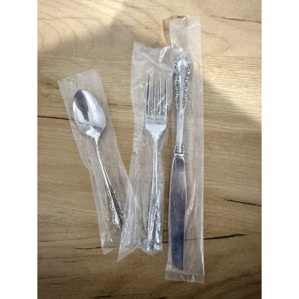 Set Of 3 Oneida Cube SHELLEY Stainless‎ Heirloom Knife Spook Fork NEW